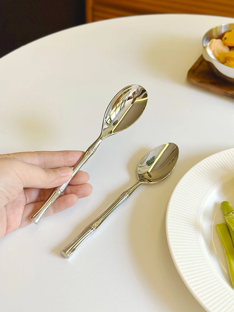 ステンレス製子供用スプーン：食洗機対応で安心な日常使いを実現