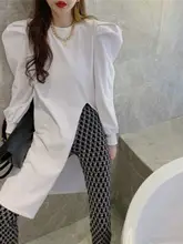 トレンドデザインの開襟Tシャツ【パフスリーブ・ミディアム丈】（セットアップ対応）