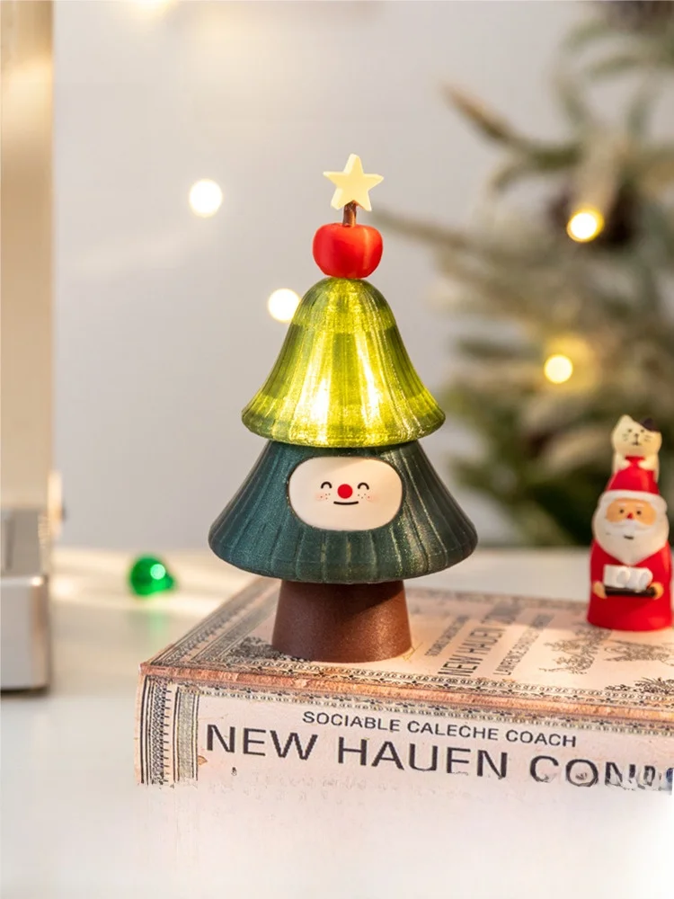 10歳の男の子にあげるクリスマスプレゼントは、ゲーム機かノートパソコンか？ミニ可愛いクリスマスツリーライトで解決できる？