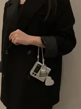 高級感のあるマット仕上げハート型コンパクトミラー【手持ちタイプ・折りたたみ式のスマートフォンケース対応・個性的なデザイン】