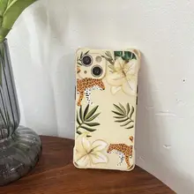 レトロフラワーヒョウiPhone用保護ケース【ストラップ付き・衝撃吸収・14Plus・12Pro Max・11対応】