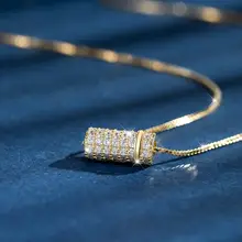 純銀製ネックレス【鎖骨にフィット・洗練されたデザイン・ペンダント付き】
