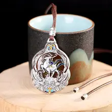 シルバー925製のおしゃれな鹿モチーフのネックレス【毛糸ひも・トレンドカラー】