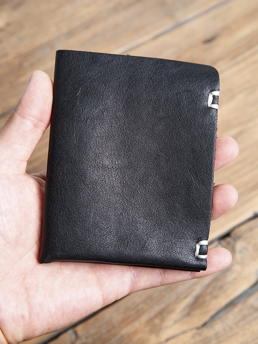 本革製メンズミニ財布 スリムデザインで日常使いに最適