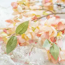 リアルな野生さくらの花 スズランの花 室内装飾 結婚式の花材 ヴィンテージ森林スタイル