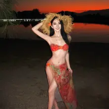 魅力的なオレンジ染ビキニ＆ロングスカート【リゾートスタイル・温泉水着・雰囲気抜群】（セットアップ対応）