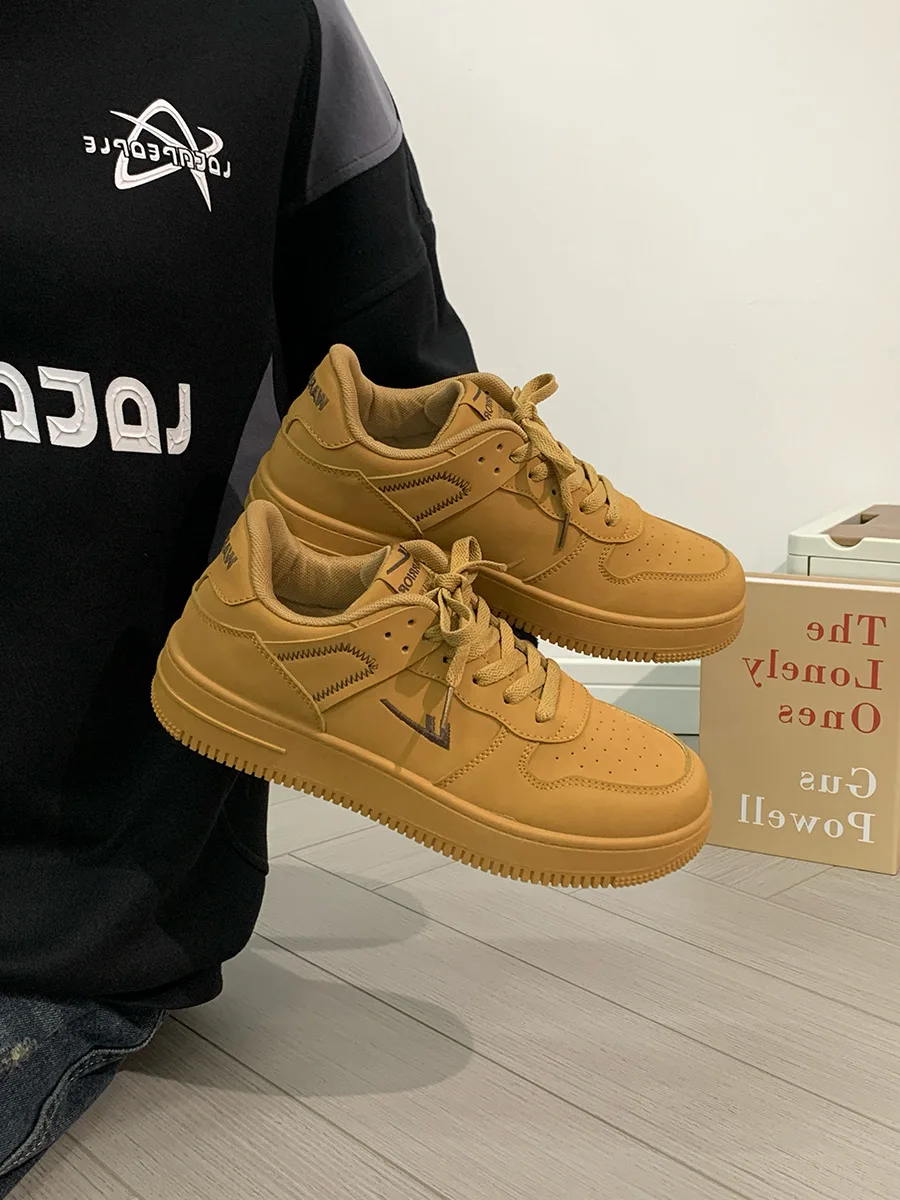 90s hiphop スニーカーのレトロスタイルを再現するメンズスニーカー