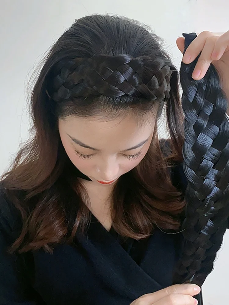 白髪をカバーするヘアバンド：リアルな編み込み風・歯付き設計の実用性と適用シーン