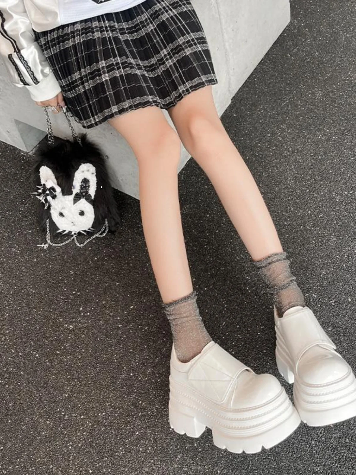 20代前半・後半の女性が今、選ぶべき「本革厚底ローファー」は？