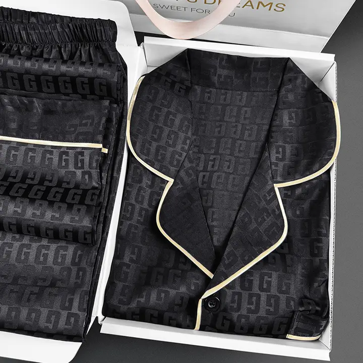 極上の柔らかさ シルク製 メンズパジャマ【バレンタインギフト・誕生日プレゼントに最適】