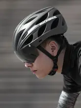 自転車用ヘルメット【一体成型・風防付き・男女兼用】
