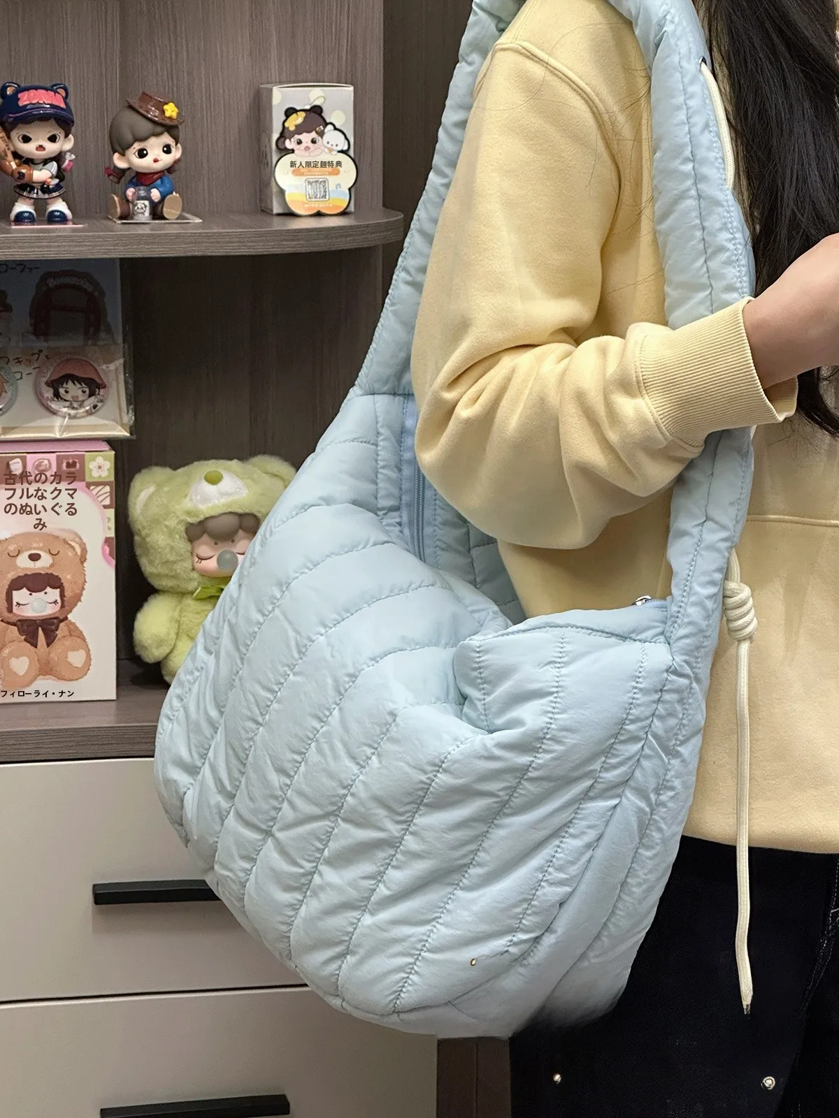 1万円台のブランドバッグで通学に困らない方法は？