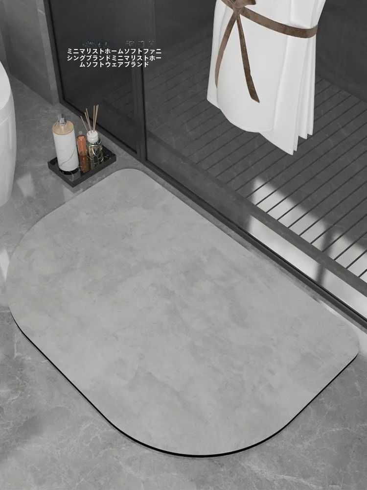 トイレマットを拭けるようにするには？至簡優家が提案する「吸水性と防滑性のバランス」