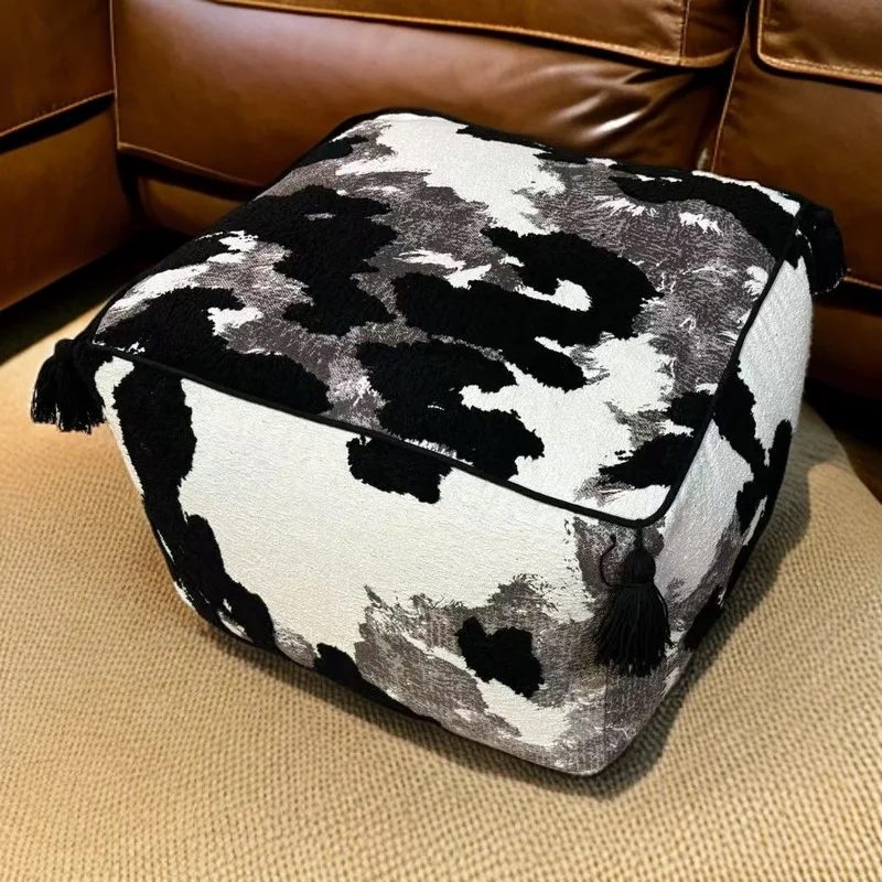 高級感ある蒲団型座椅子 PT-004：北欧風の床に座る快適性を実証