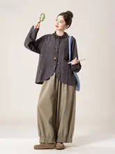 グレーのラウンドネック長袖シャツ【ドット柄・花フリルデザイン・春夏用】