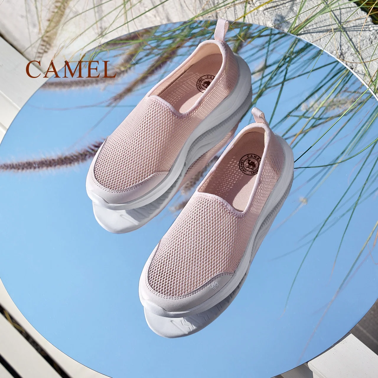 動きやすい靴としてのCamel/骆驼メッシュシューズ：通気性と軽量設計による長時間歩行への適応
