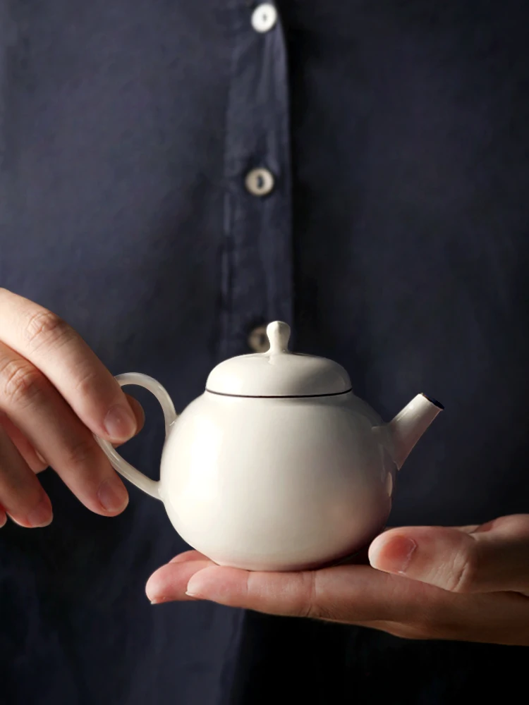 九土粉引茶器：日式冰裂釉陶制茶具的品茗体验与使用解析