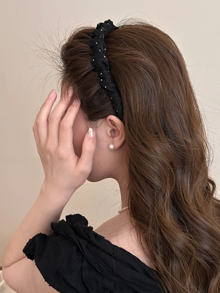 チュールラップヘアバンド：歯付き・滑り止めで安定したヘアーアップスタイルを実現