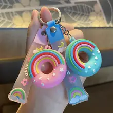カラフルなドーナツ型キーホルダー【立体デザイン・車用・女性用バッグアクセサリー】