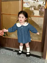 可愛いデザインの長袖デニムワンピース【ダッフルカラー・ルーズフィット・子供用】