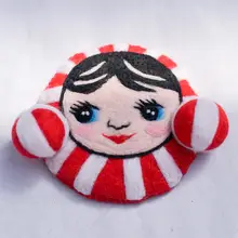 手作りフェルトキャップ【可愛いデザイン・マトリョーシカ風・ヘアクリップ付き】