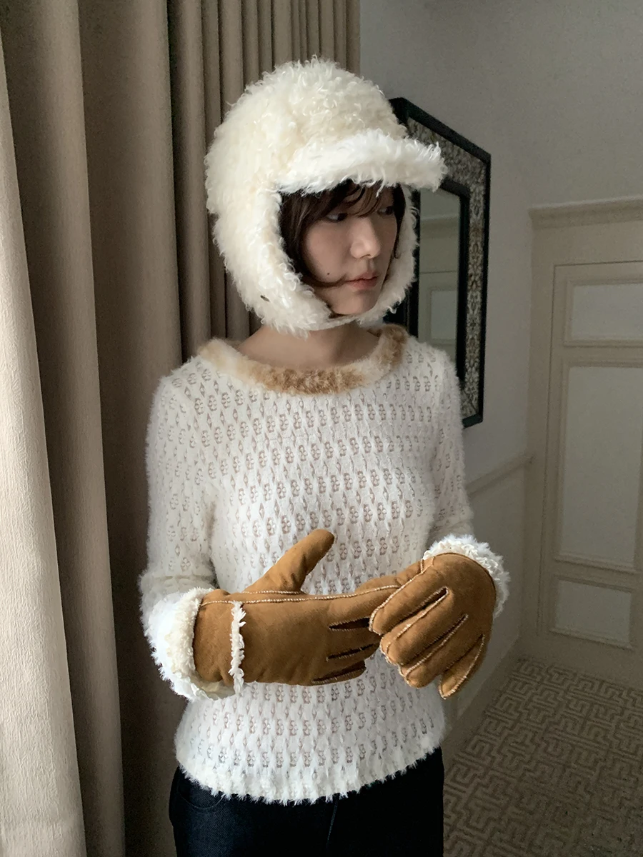 ふわふわの耳あて付きフライトキャップ：冬季通勤に最適な保温性と柔らかさのバランス