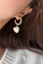 ハート型パールイヤリング【フレンチスタイル・レトロデザイン・メタルテクスチャ・優雅な雰囲気】
（セットアップ対応）