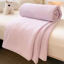 夏用シンプルクールシルクブランケット【洗濯機対応・滑らかな肌触り・シングルおよびダブル対応】