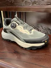 秋用アウトドアカジュアルシューズ【男女兼用・回転ボタン・ハイキング用】