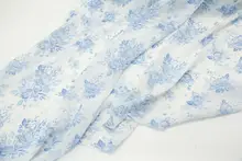 青花瓷風の半透明生地【天ブルー・バラ柄・シフォンシャツ用】