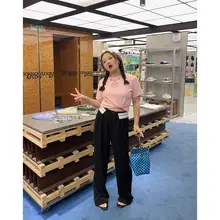 軽やかで快適！翻辺デザインの夏用レディースカジュアルパンツ【大  きいサイズ・ストレート・薄手】（セットアップ対応）