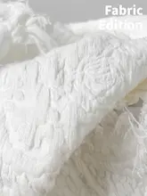 高級感あふれるホワイトフラワージャカード生地【フリンジ・皺加工・DIY用】