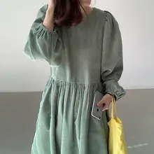 ルーズフィットのコーデュロイワンピース【裾フレア・パフスリーブ・高腰デザイン】