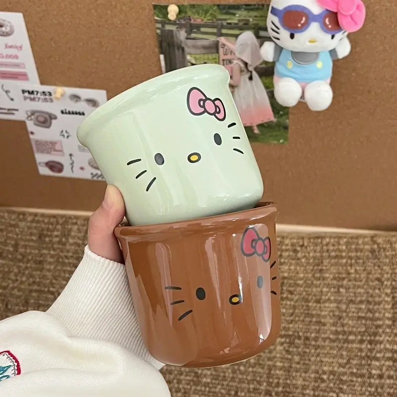かわいい猫デザインのマグカップ500mlは、家庭での日常飲用に最適な選択肢か？