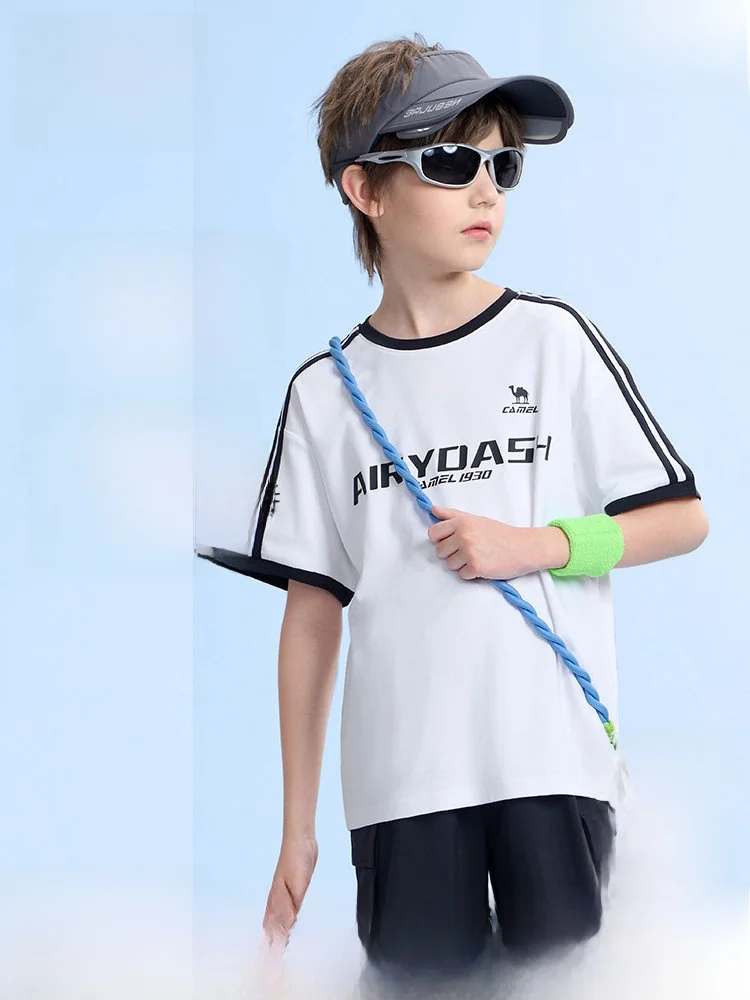 ストライプTシャツを選ぶべきタイミングは？子どもが夏を楽しむための1本の答え