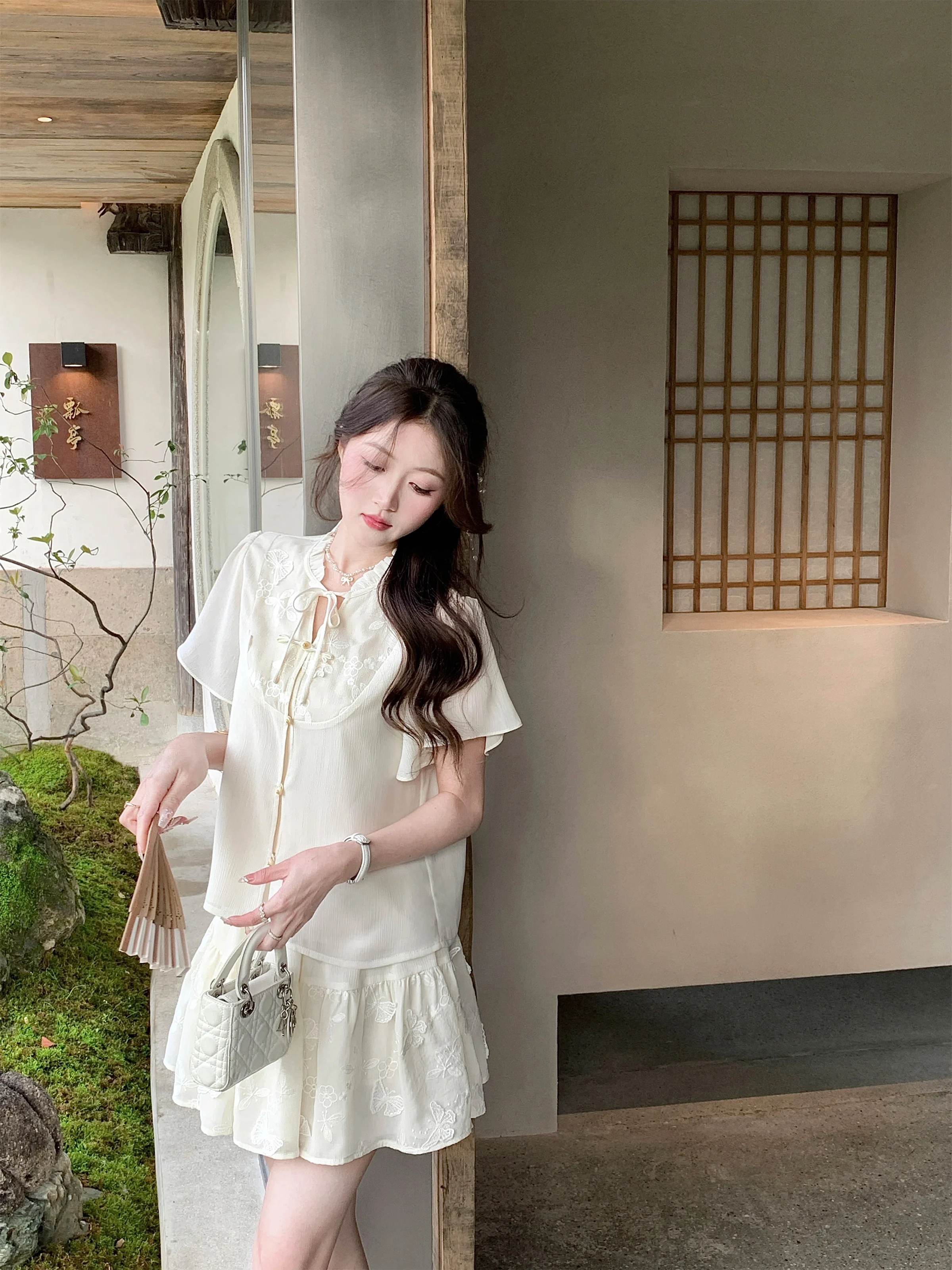 新中式茶服開衫半裙：女性法事平服的国风禅意选择