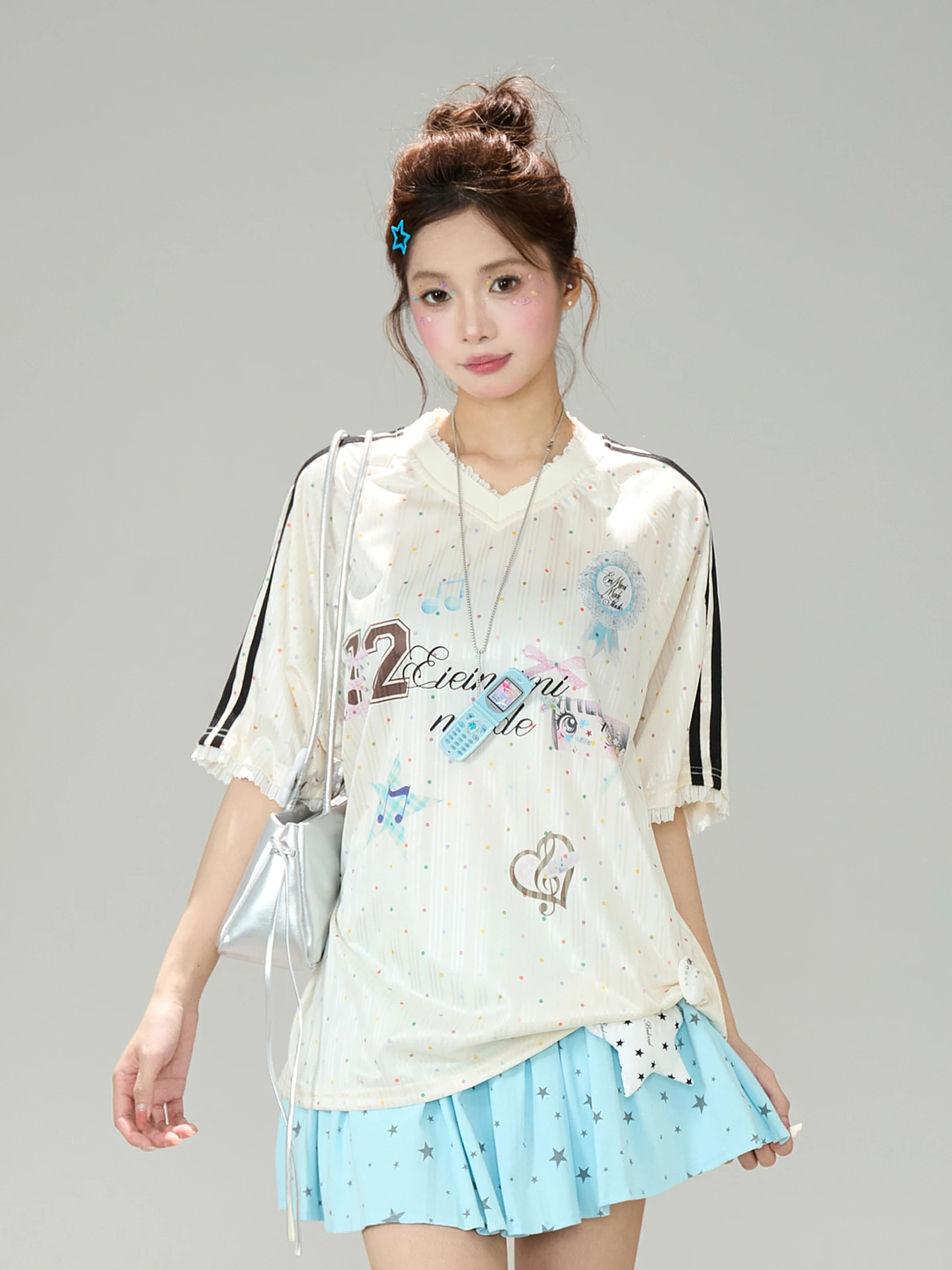アイドルジャージ おすすめモデル：千禧印花Vネック短袖Tシャツの実用性と選定基準