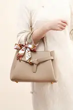 大容量ママバッグ【トート・ショルダー兼用・高級感】