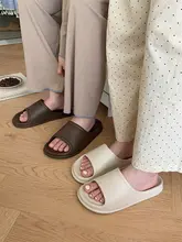 シンプルなデザインのEVA素材夏用スリッパ【軽量・防滑・カップル向け・室内用】