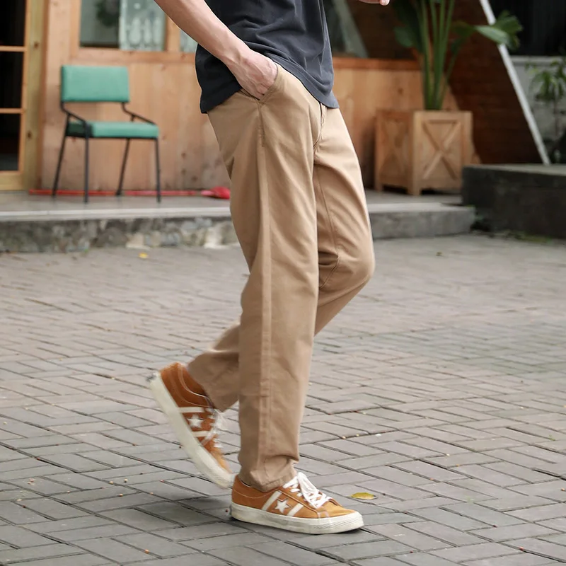30代のカジュアルメンズにぴったり？アッシュベージュのチノパンツが本当におすすめなのか？