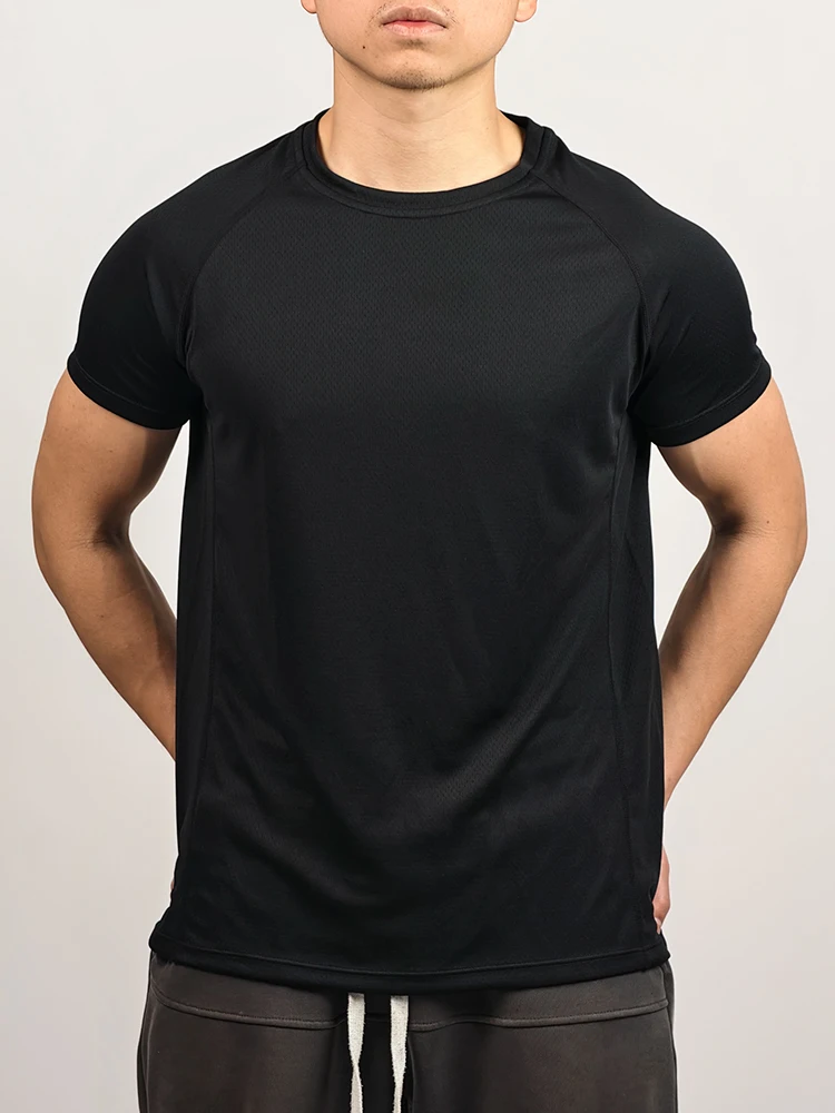 ストリートファッションの本質を理解する：メッシュTシャツの選び方徹底解説