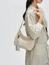 シンプルな光沢仕上げの牛革ショルダーバッグ【斜めがけ対応】