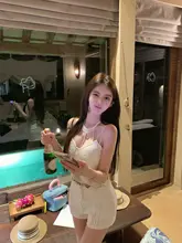 セクシーなレースデザインのブラジャー【二色展開・サポート効果】