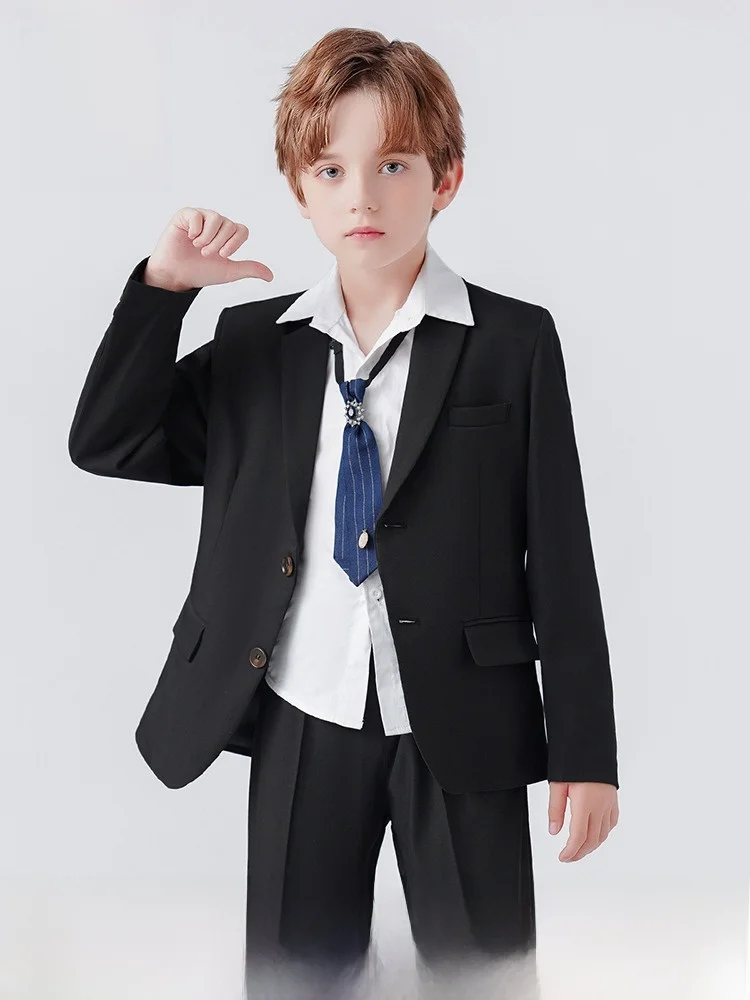 子供用スーツセット【カジュアルなブリティッシュスタイル】：キッズ洋服ブランドの実用性と価格帯を検証