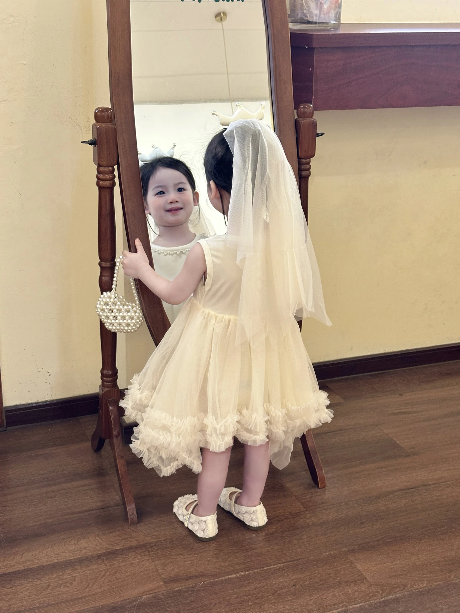 1歳誕生日 ドレス 人気で迷ったら、これで決めるべきは？