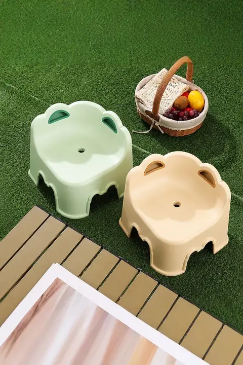 背もたれ付き キッズチェア ローチェア プラスチック製 スタッキング可能 アウトドア キャンプ お風呂用 食事用 家庭用 男の子 女の子