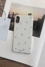 クリームカラーの優しい小花デザインiPhoneケース【iPhone対応・半包仕様】