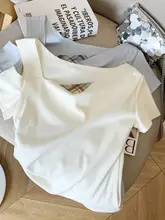 おしゃれデザインの個性的なショートスリーブTシャツ【夏用・オフショルダー・チェック柄・ギャザー加工】