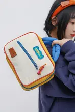 可愛いバイカラーの大容量化粧品収納ポーチ【旅行用・便利なデザイン】
