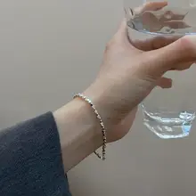 シンプルな幾何学模様の小さな四角のフラットシルバーブレスレット【オシャレで個性的】